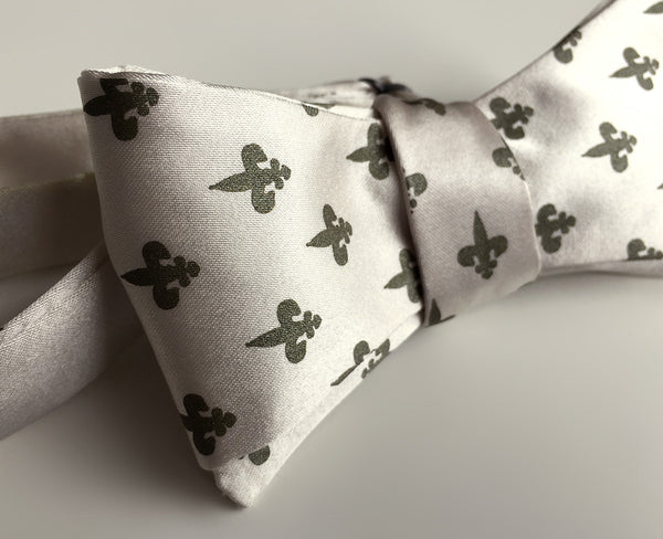 Fleur de lis tie, by Cyberoptix